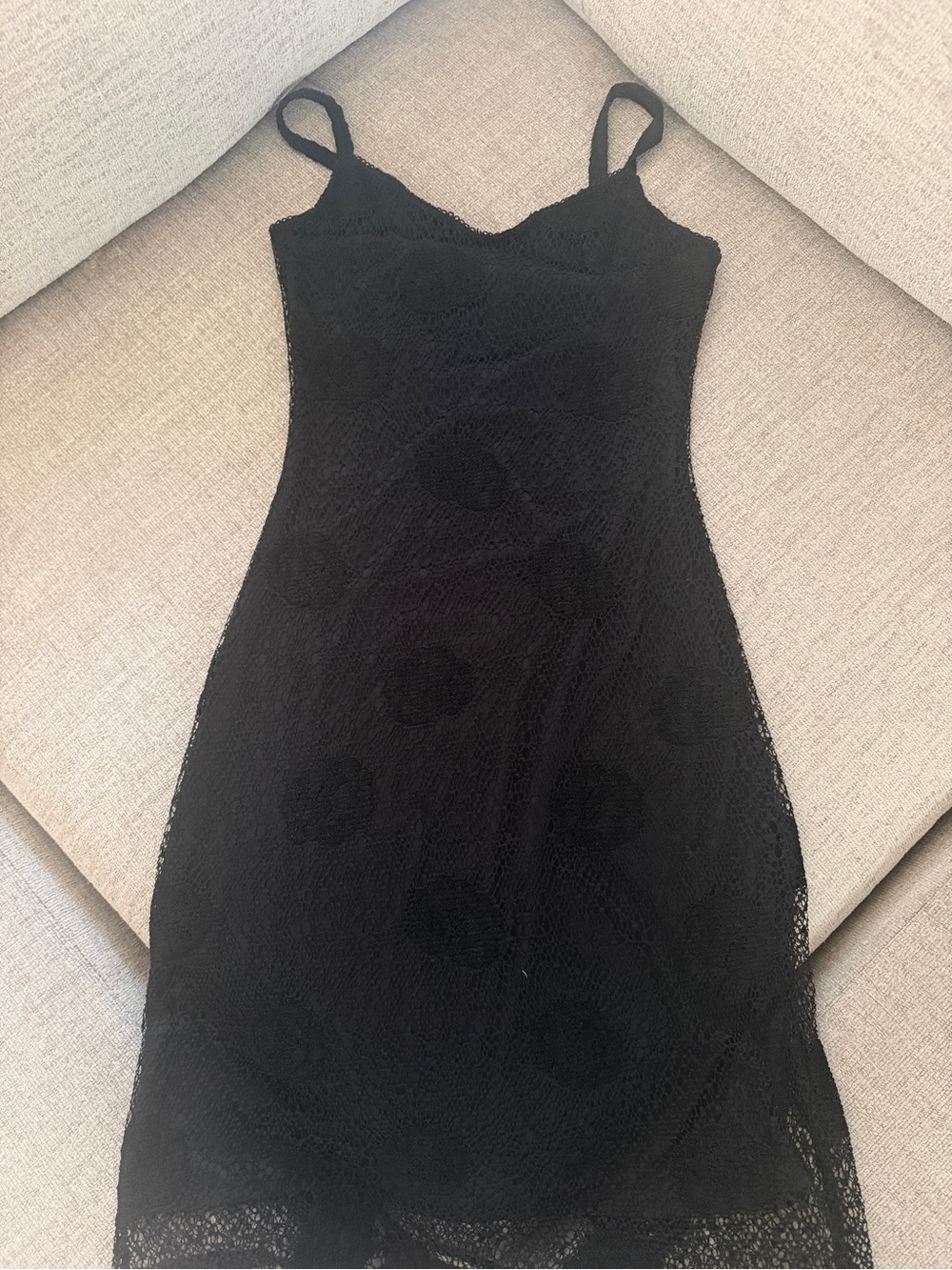 Chic black lace mini dress